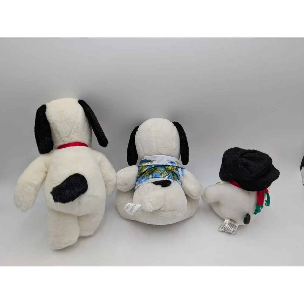 Peanuts Snoopy Plush Lot of 3 White Hawaiian MetLife Snowman Christmas
